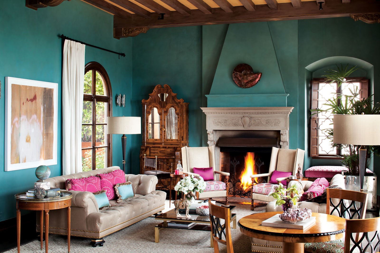 turquoise and fuschia living room