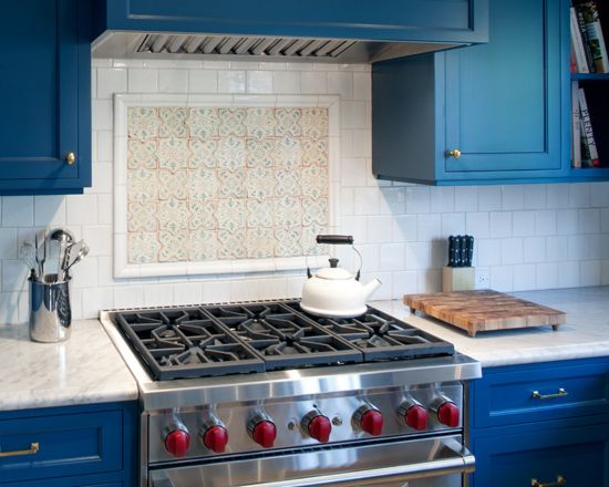 Amazing Blue Kitchen Painted in Farrow & Ball Stiffkey Blue - Interiors ...