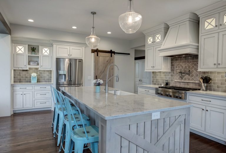 Modern Country Farmhouse Kitchen in Gray, White and Turquoise ...