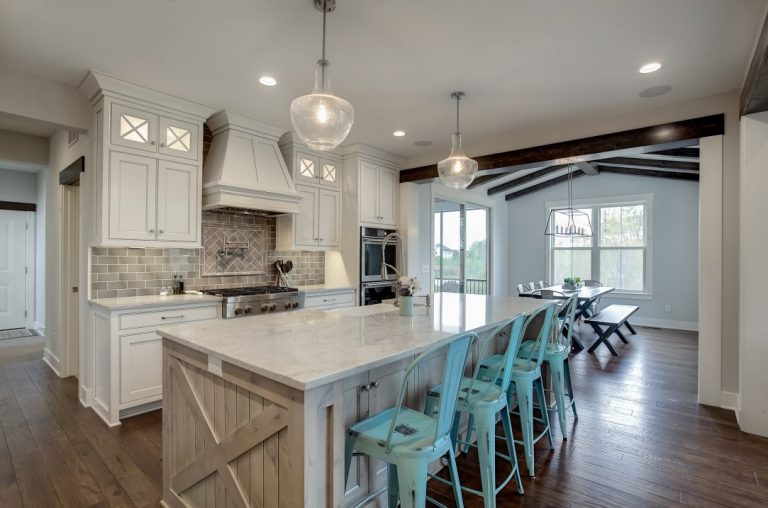 Modern Country Farmhouse Kitchen In Gray, White And Turquoise 