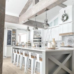 Modern-farmhouse-kitchen-cabinets-benjamin-moore-chantilly-lace ...