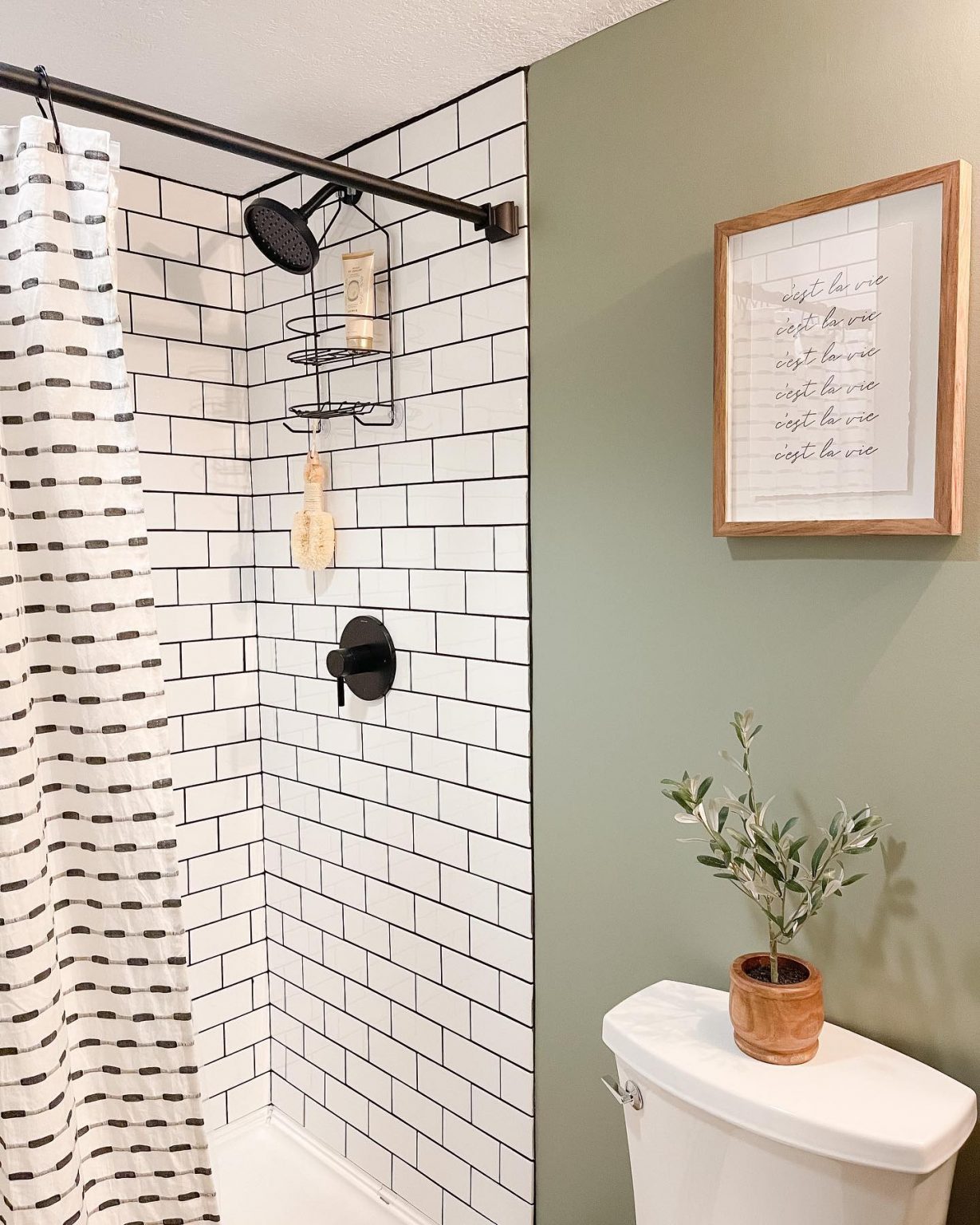 Sherwin Williams Evergreen Fog Bathroom Green And White Interiors By Color