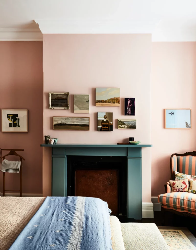 no-chintz-chrissie-jeffery-colourful-bedroom